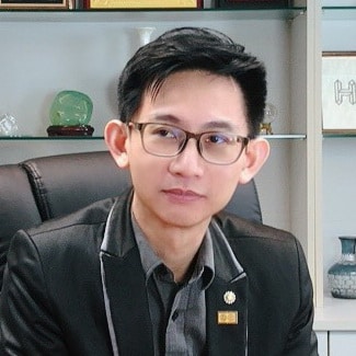 晨光潛能教育機構講師授課與活動花絮拼貼圖，含大型講座、視訊教學與媒體採訪畫面